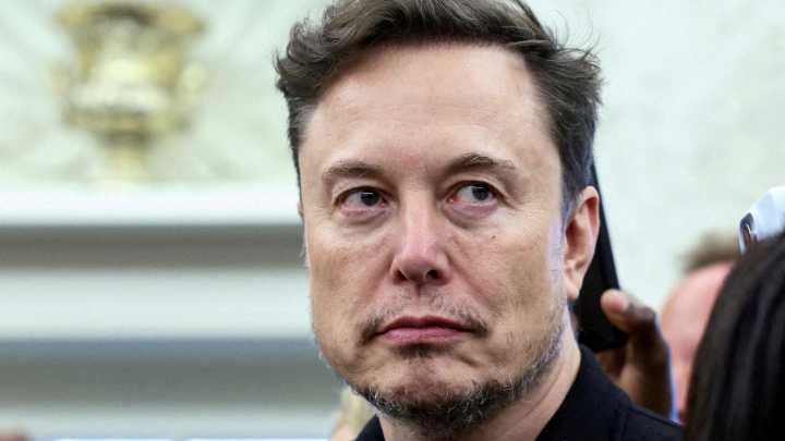 Elon Musk still thinks SpaceX could send Starship to…