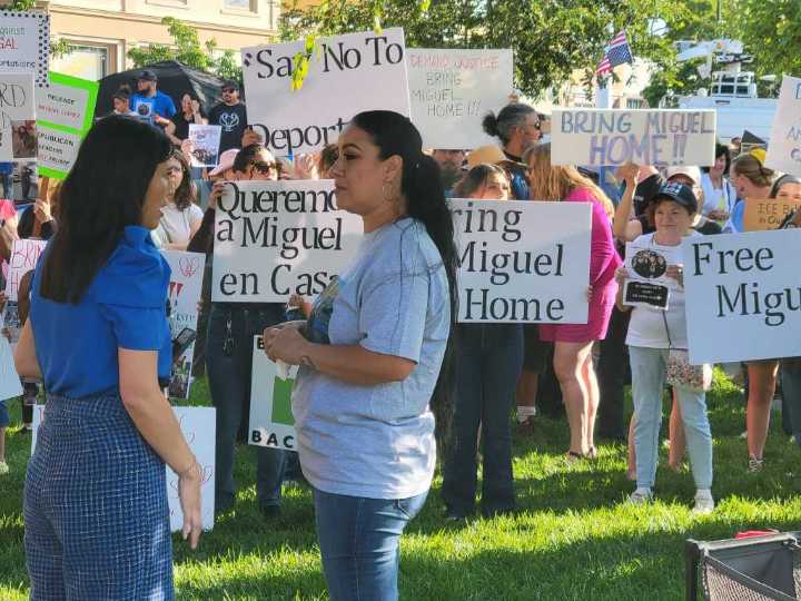 Livermore residents demand release of local father from ICE detainment