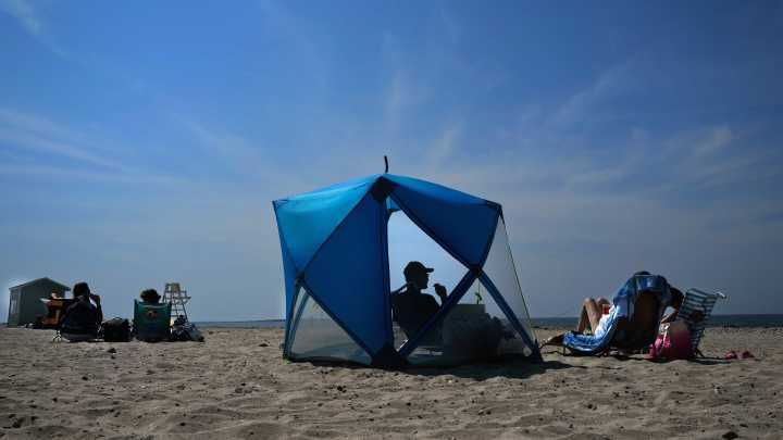 5 Massachusetts beaches closed due to unsafe swimming water