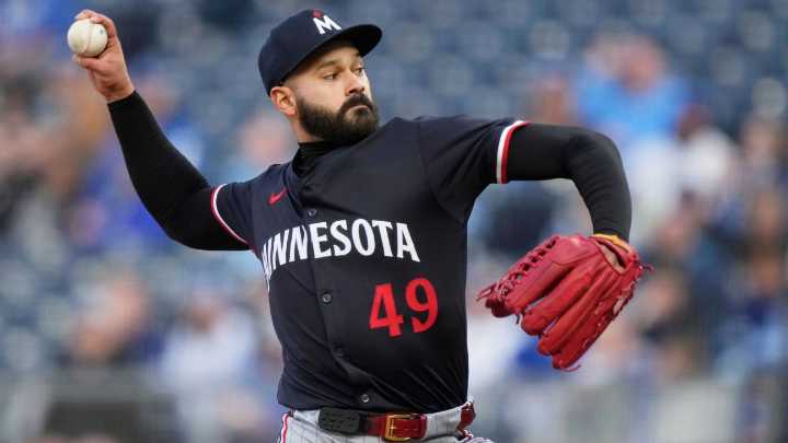Twins' Pablo Lopez out 8-12 weeks with strain in shoulder