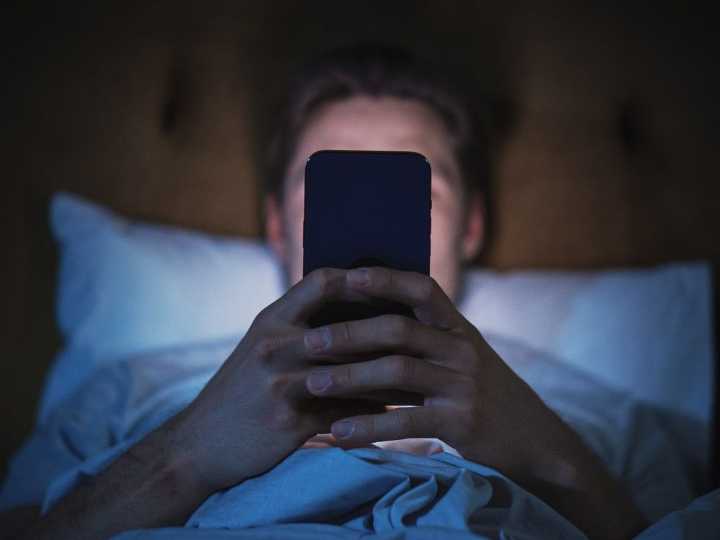'They can't stop': How compulsive smartphone use is like an addiction