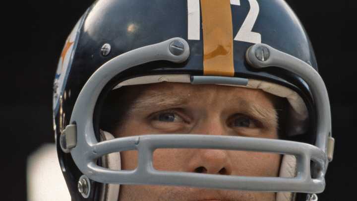 Don't expect Aaron Rodgers to wear Terry Bradhaw's No. 12