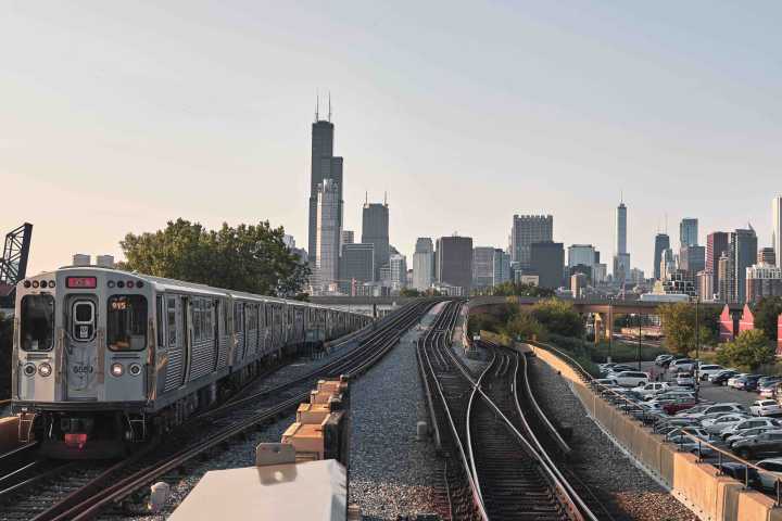 Chicago Public Transit Faces 2026 Service Cuts: What To Know