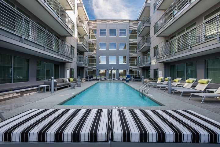 3 downtown Phoenix apartment complexes sell for $90M