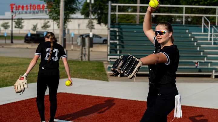 State softball | Perry vs Riverside, Jackson vs Centerville live updates
