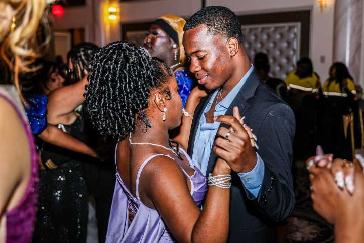 Trenton Central High School Prom 2025 (93 PHOTOS)