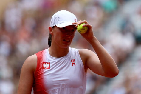 “Couldn’t Push Back,” Iga Swiatek Breaks Down Bagel Shock Against Aryna Sabalenka After French Open Exit After her heartbreaking French Open exit, Iga Swiatek opens up about her surprising 'bagel' los