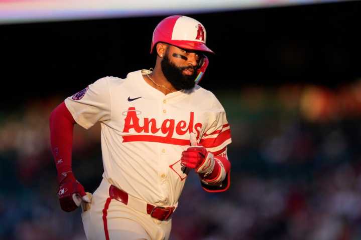 Jo Adell hits 2 home runs in Angels’ comeback win over Mariners
