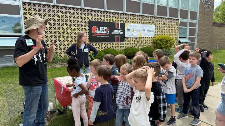Taking education to the front lawn. Parma elementary celebrates 30 years of its 'land lab'