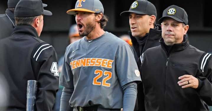 Vols' reign as NCAA baseball champions ends in Arkansas