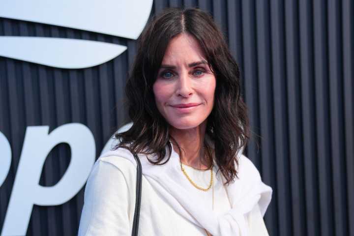 Courteney Cox’s Straight-Leg Jeans Look Like These Pairs at Amazon