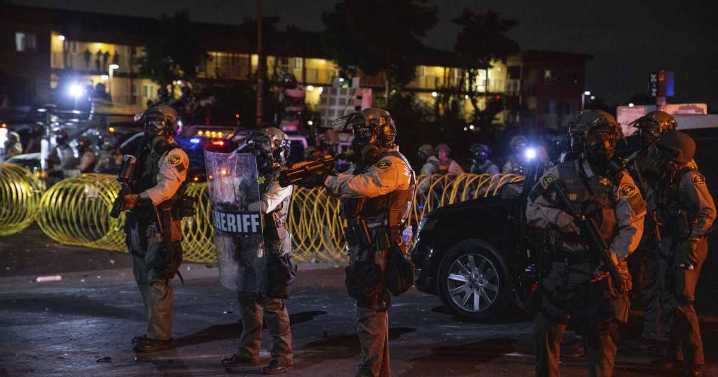 National Guard troops arrive in Los Angeles on Trump's orders to subdue immigration protests