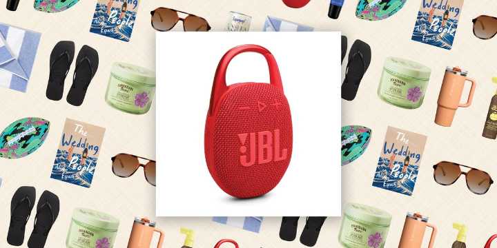I’m a Shopping Editor, Here’s What’s in My Beach Bag This Summer