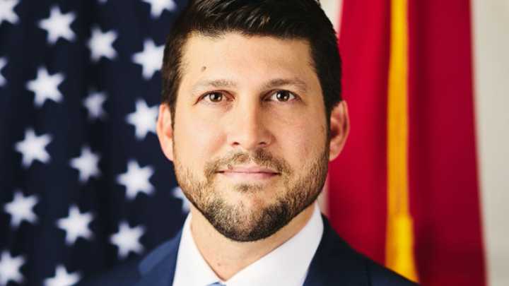 Florida AG to discuss undocumented immigrant sentencing for human trafficking