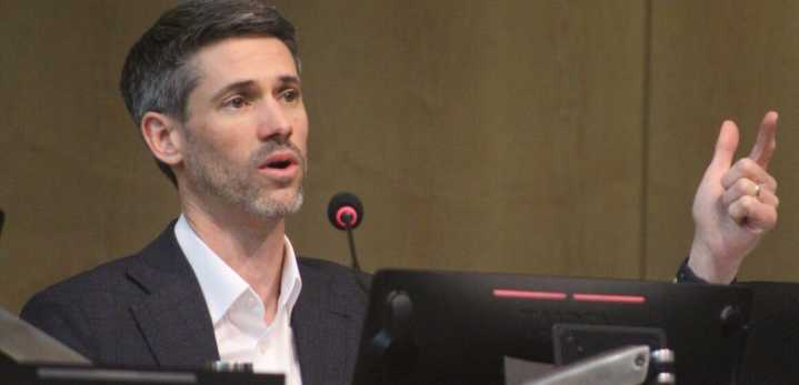 San Jose councilmembers push back on pay tied to performance