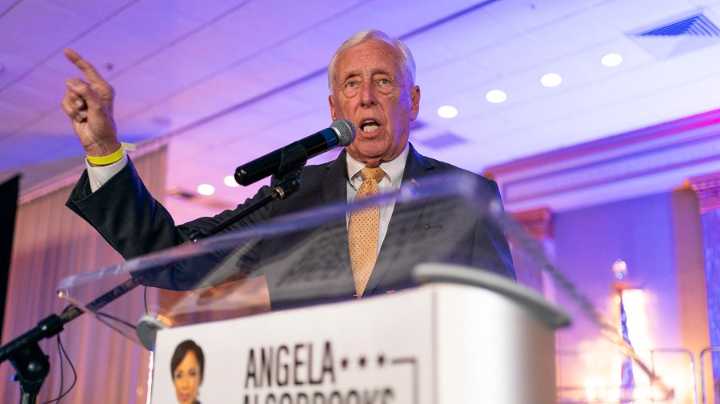 Democrats' generational tensions reach boiling point in House primaries