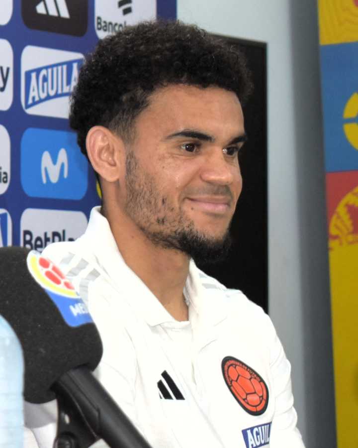Luis Díaz confiesa que está feliz en el Liverpool, aunque ha hablado con otros clubes