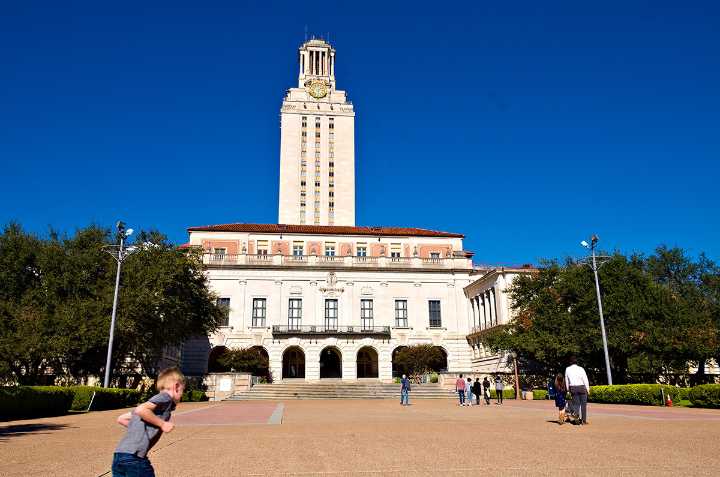 Texas ends in-state tuition for college students in US illegally