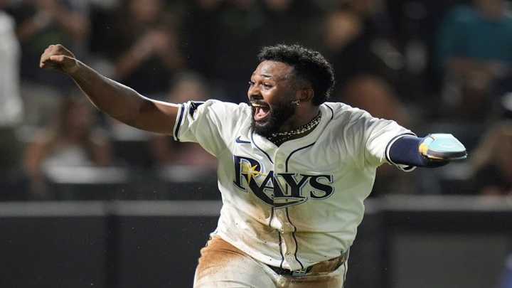 Rays score 3 in 9th inning to rally for 4