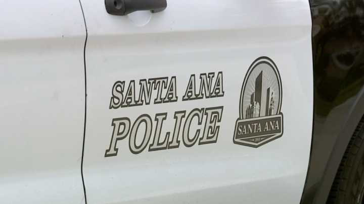 Police looking for suspect behind deadly shooting inside Santa Ana liquor store