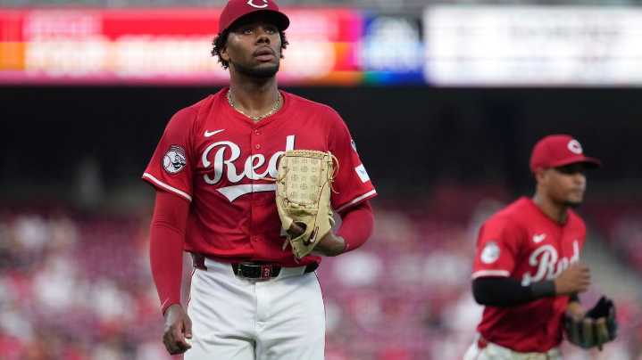 Reds place ace Greene on 15-day injured list and sign veteran left