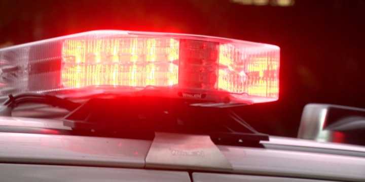 Acworth police officer praised for saving choking victim