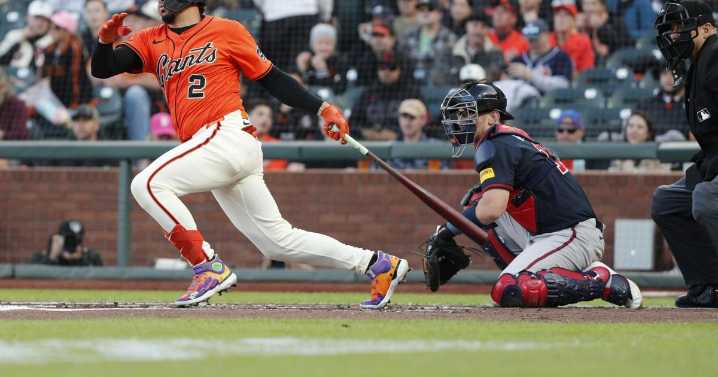Giants beat the slumping Braves 5-4 in 10 innings on a wild pitch