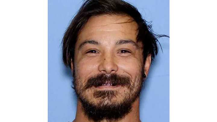 Search expands for Washington father accused of killing his 3 girls