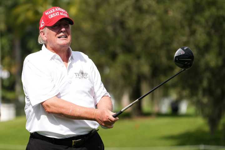 Donald Trump’s Golf Major Venue in Trouble as Links Club Continues to Suffer Snubs Donald Trump's courses are losing their stand in the golf world one after another. Here's all you need to know about 