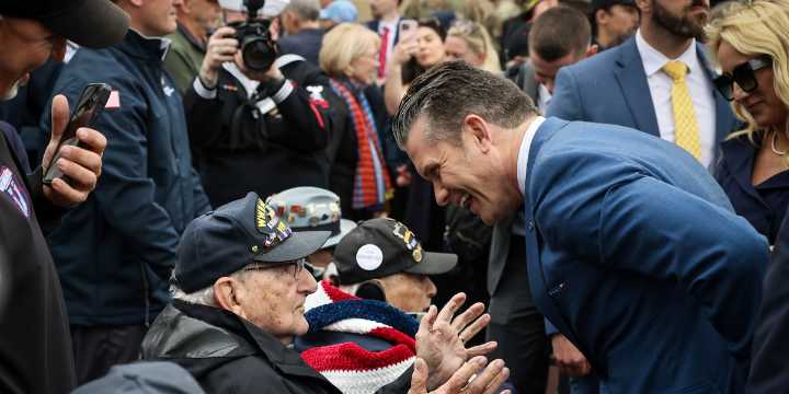 D-Day veterans return to Normandy to mark 81st anniversary
