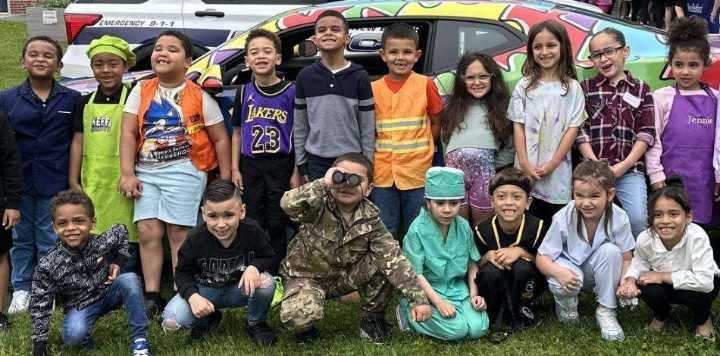 New Bedford Police, comfort dog ‘Rosie’ have a blast with the kids of Brooks Elementary