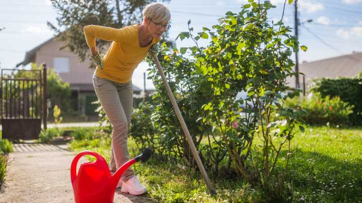 I tried this three-minute stretching routine for my back after hours of gardening and it really helped