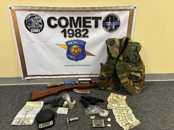 COMET busts convicted felon with illegal drugs, weapons in Detroit