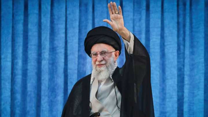 Iran's supreme leader criticizes U.S. proposal in nuclear talks but doesn't reject the idea of a deal