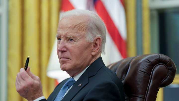 A look at Trump’s autopen claims against Biden administration