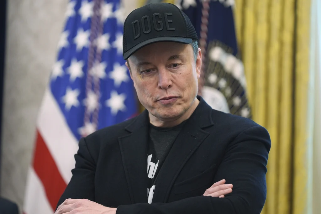 Musk goes off the reservation