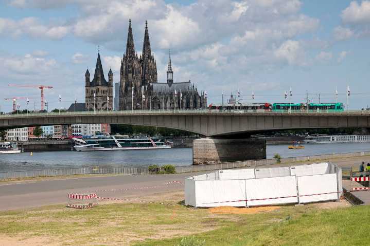Cologne evacuation order lifted after three World War II bombs defused