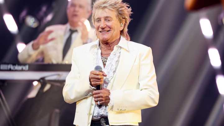 Rod Stewart Cancels More U.S. Shows Due to Recovery From Flu