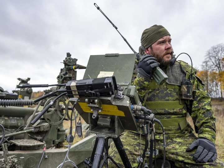 How a multibillion dollar defence bank could help Canada's military