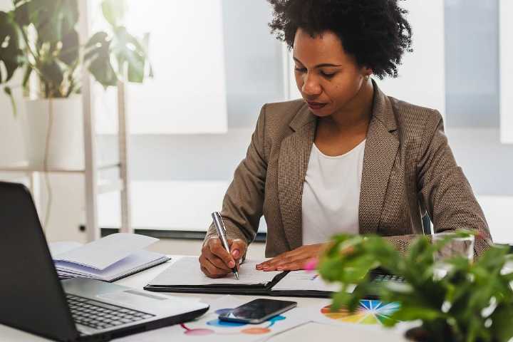 Work Context Linked to Cardiovascular Disease Risk Factors