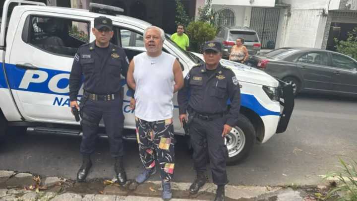 Arrestan en El Salvador a Enrique Anaya, abogado constitucionalista crítico de Bukele