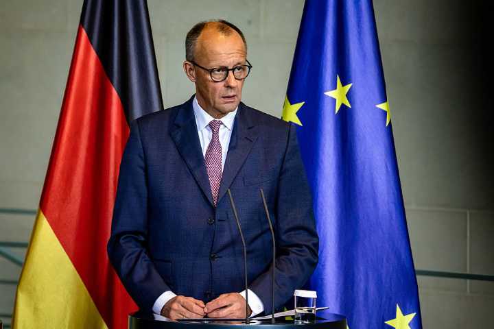 Tariffs, Ukraine war to top agenda as Trump huddles with German chancellor