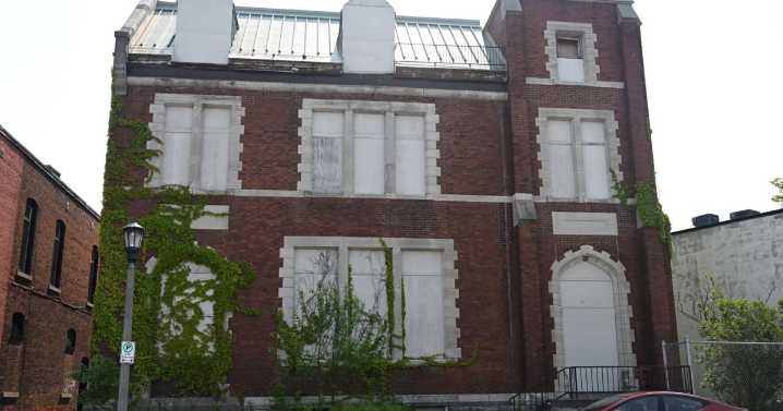Old hat, not new strong-mayor powers: Welland mayor’s post office request to feds questioned