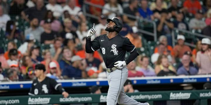 Luis Robert Jr. hits home run in White Sox win over Astros