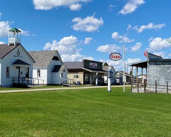 Step back in time at Heritage Days at the Pembina Threshermen’s Museum