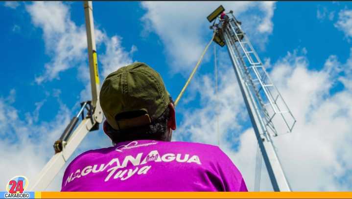 Gestión de la alcaldesa Ana González reactiva torres de alumbrado público en la avenida Universidad de Naguanagua