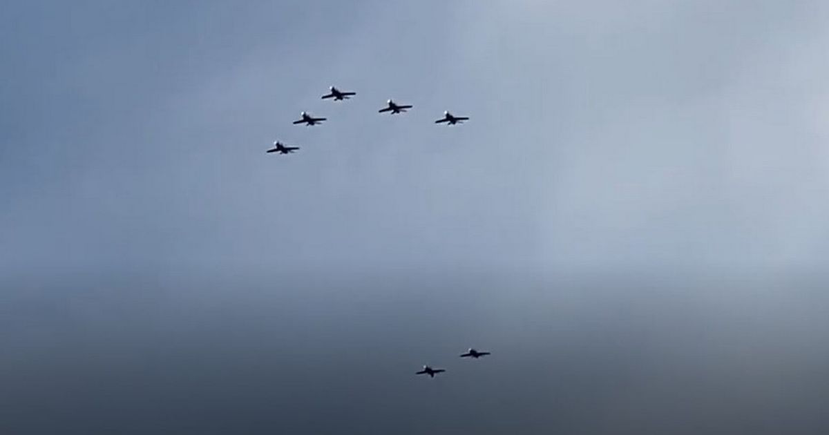 Live updates as Red Arrows flying over North Staffordshire 