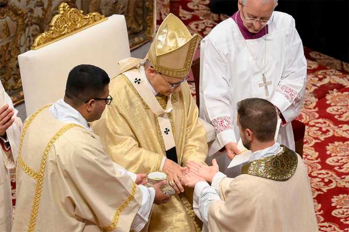 Pope asks priests to be signs of reconciliation in the church and world