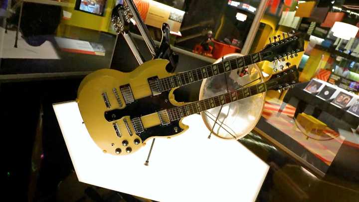 Retro music exhibit provides a score for Canadian history
