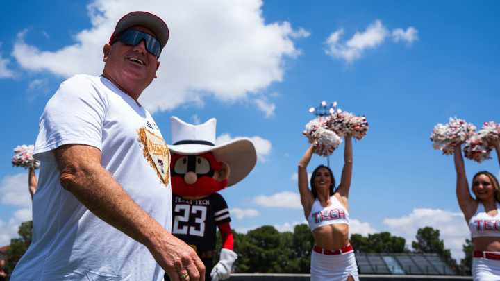 Texas Tech softball fans welcome home team at Rocky Johnson Field